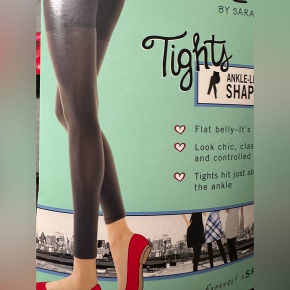 Lot of 3 Assets by Spanx Shapewear Size 3/C - Picture 8 of 13